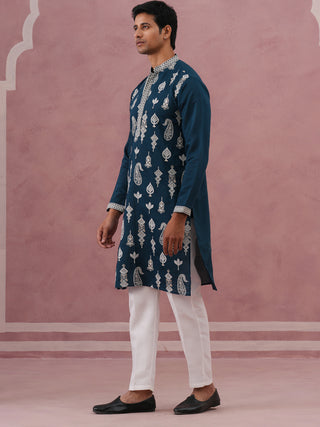 Silk Blend Ethnic Embroidered Kurta Pyjama for Men