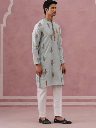 Men's Silk Blend Embroidered Kurta Pyjama Set