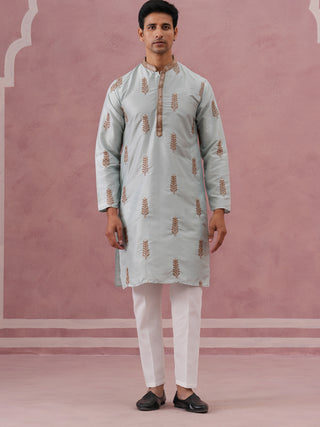 Men's Silk Blend Embroidered Kurta Pyjama Set