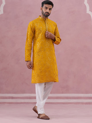 Men's Embroidered Silk Blend Kurta Pyjama Set