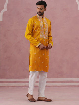 Men’s Ethnic Silk Blend Embroidered Kurta Set