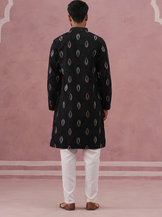 Festive Silk Blend Embroidered Kurta Set