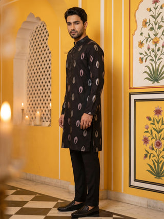 Festive Silk Blend Embroidered Kurta Set