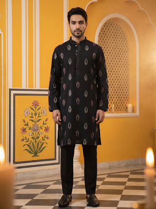 Festive Silk Blend Embroidered Kurta Set