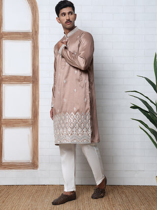 Traditional Silk-Blend Kurta Pyjama with Embroidery