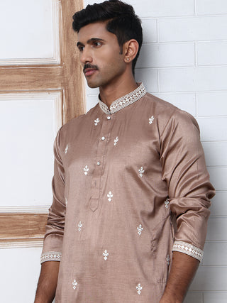 Traditional Silk-Blend Kurta Pyjama with Embroidery