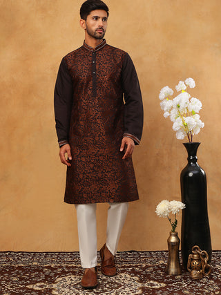Men’s Silk Blend Embroidered Kurta Pyjama