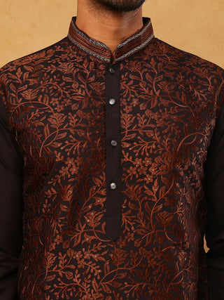 Men’s Silk Blend Embroidered Kurta Pyjama