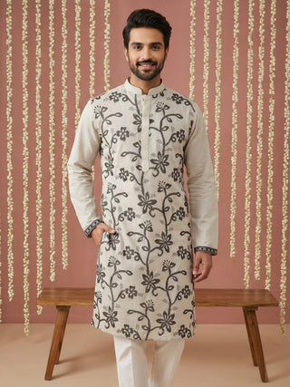 Men’s Silk Blend Embroidered Kurta Pyjama