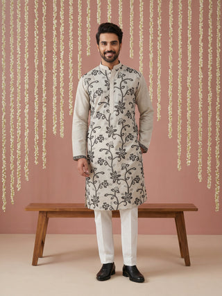Men’s Silk Blend Embroidered Kurta Pyjama