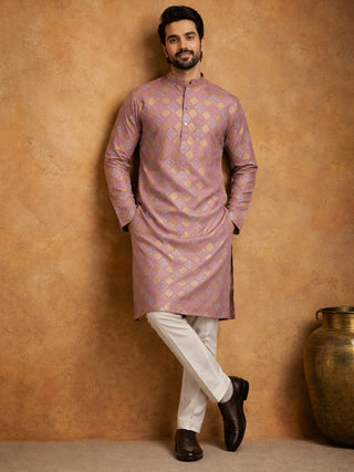 Men Cotton Blend Kurta Pyjama with Foil Print