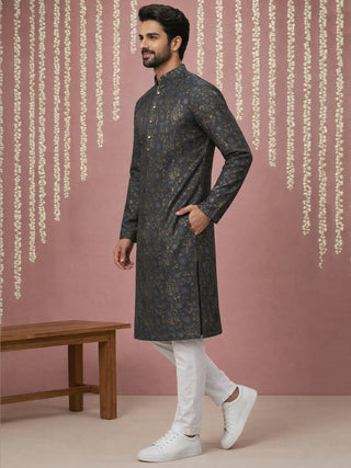 Men Cotton Blend Kurta Pyjama with Foil Print