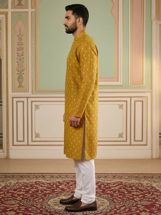 Classic Ethnic Print Cotton Blend Kurta Pyjama Set