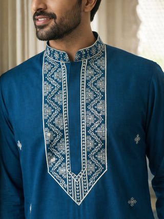 Embroidered Silk Blend Straight Kurta Pyjama