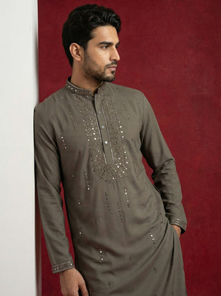 Men Japanese Imported Embroidered Kurta Set