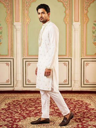 Men’s Cotton Blend Embroidered Kurta Set