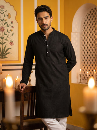 Men’s Silk Blend Thread Work Kurta Set