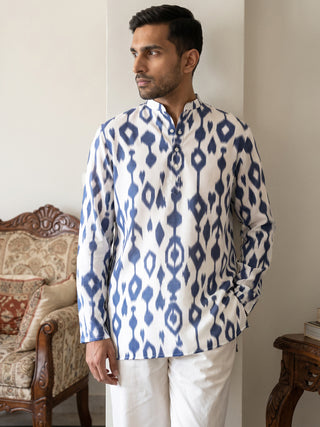 Men Cotton Blend Ikat Printed Kurta With Korean Pants