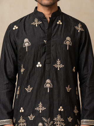 Floral Embroidered Short Kurta with Korean Pants