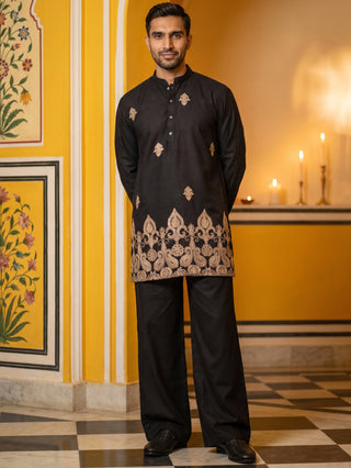 Embroidered Cotton Blend Short Kurta With Korean Pant