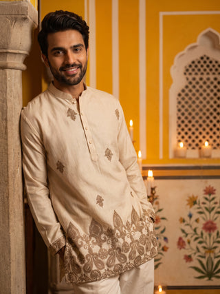Embroidered Cotton Blend Short Kurta