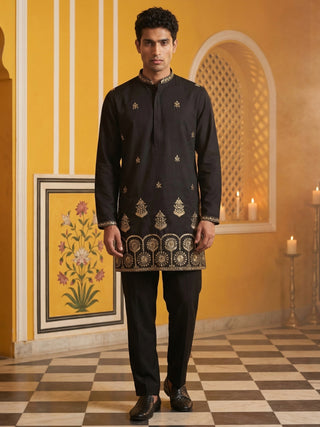 Men’s Classic Kurta Set with Rich Hemline Embroidery