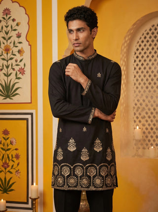 Men’s Classic Kurta Set with Rich Hemline Embroidery