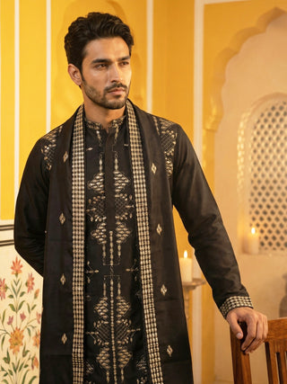 Men’s Embroidered Kurta Pyjama with Dupatta Set