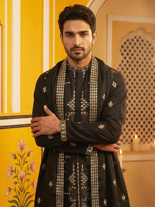 Men’s Embroidered Kurta Pyjama with Dupatta Set
