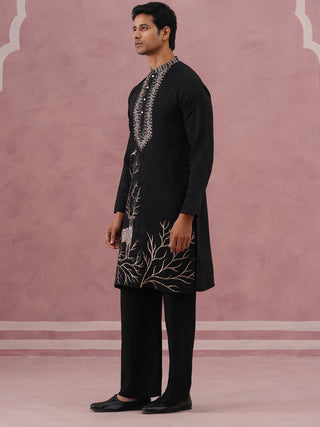 Men Ethnic Embroidered Kurta Set
