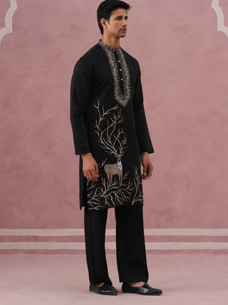 Men Ethnic Embroidered Kurta Set