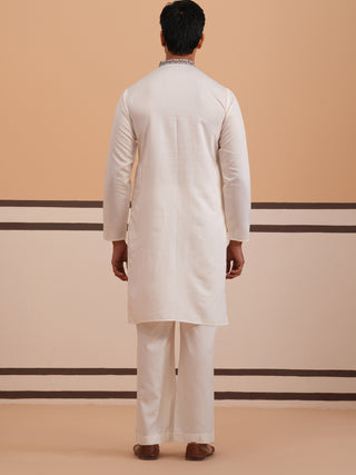 Men Ethnic Embroidered Kurta Set