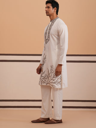Men Ethnic Embroidered Kurta Set