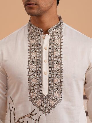 Men Ethnic Embroidered Kurta Set