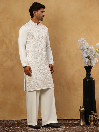 Men Silk Blend Embroidered Kurta Pyjama