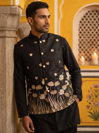Men Silk Blend Embroidered Nehru Jacket