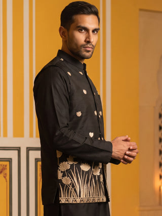 Men Silk Blend Embroidered Nehru Jacket