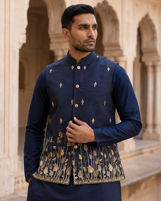 Men Silk Blend Embroidered Nehru Jacket