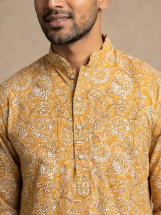 Floral Print & Thread Work Kurta Pyjama Set