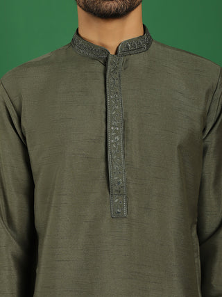 Men's Embroidered Waistcoat and Kurta Pyjama