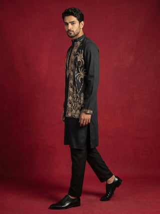 Men's Embroidered Waistcoat and Kurta Pyjama