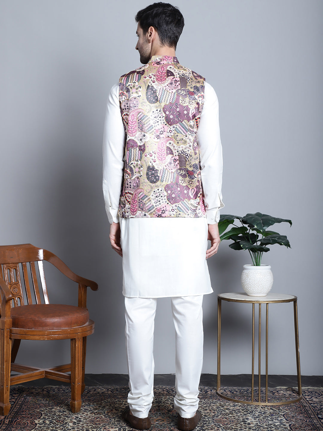 Men's Digital Print and Zari Work Nehru Jacket With Kurta Pyjama Set