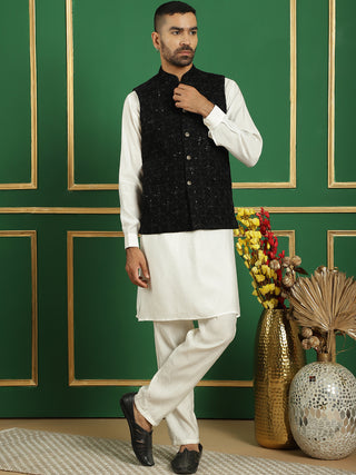 Men's Velvet Nehru Jacket With Solid Kurta Pyjama