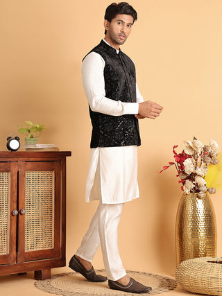 Men's Velvet Nehru Jacket With Solid Kurta Pyjama