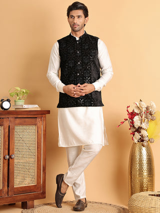 Men's Velvet Nehru Jacket With Solid Kurta Pyjama