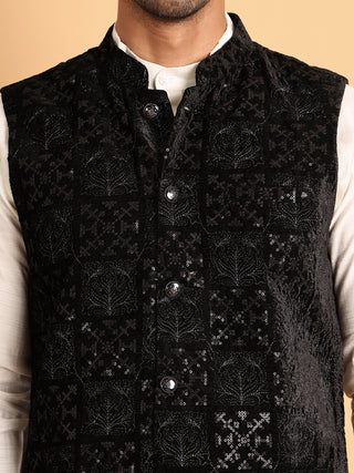 Men's Velvet Nehru Jacket With Solid Kurta Pyjama