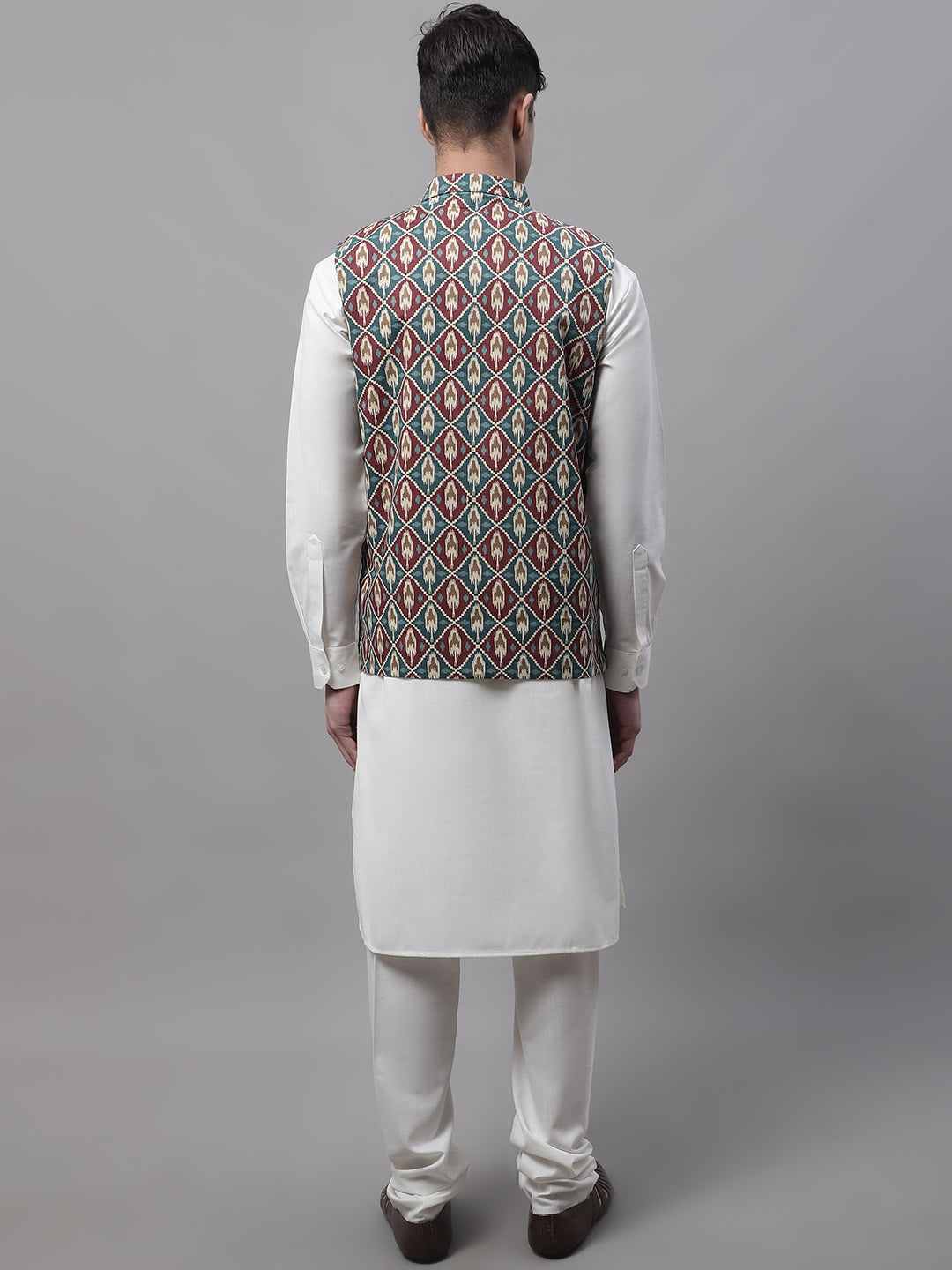 Men off-White Solid Kurta Pyjama with  Teal Blue Printed Nehru Jacket