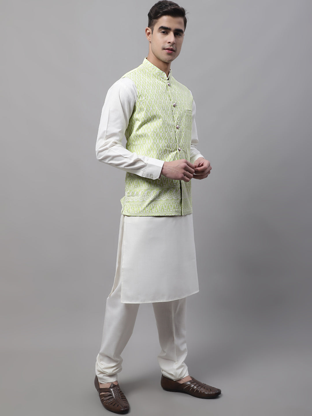 Men off-White Solid Kurta Pyjama with  Green Embroidered Nehru Jacket