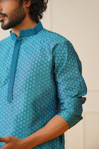 Woven Design Kurta with Pyjamas