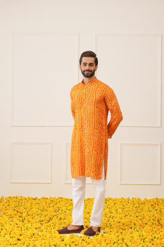 Men's Bandhani Printed Kurtas.